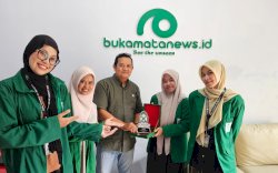 Dua Bulan Jadi Jurnalis,  Mahasiswa Magang UIN Alauddin Rampungkan PPL  di Redaksi BukamataNews