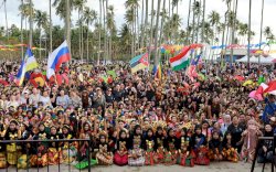 Ribuan Penari Tampil di International Folklore Festival 2025, Ketua Dewan Seni Pinrang Beri Apresiasi