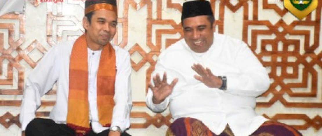 Bupati Maros Hadiri Tabligh Akbar dan Launching Program Wakaf serta Rumah Sakit Kanker Maros di Masjid Agung Ar-Rahman