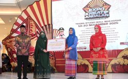 Expo Kreatif Andalan 2025 Resmi Dibuka, Sulsel Pamerkan Kekuatan Wastra dan Kriya