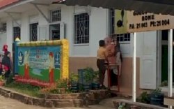 Viral Dua Guru Bertengkar di Depan Murid di SD 2 Manurungnge Bone