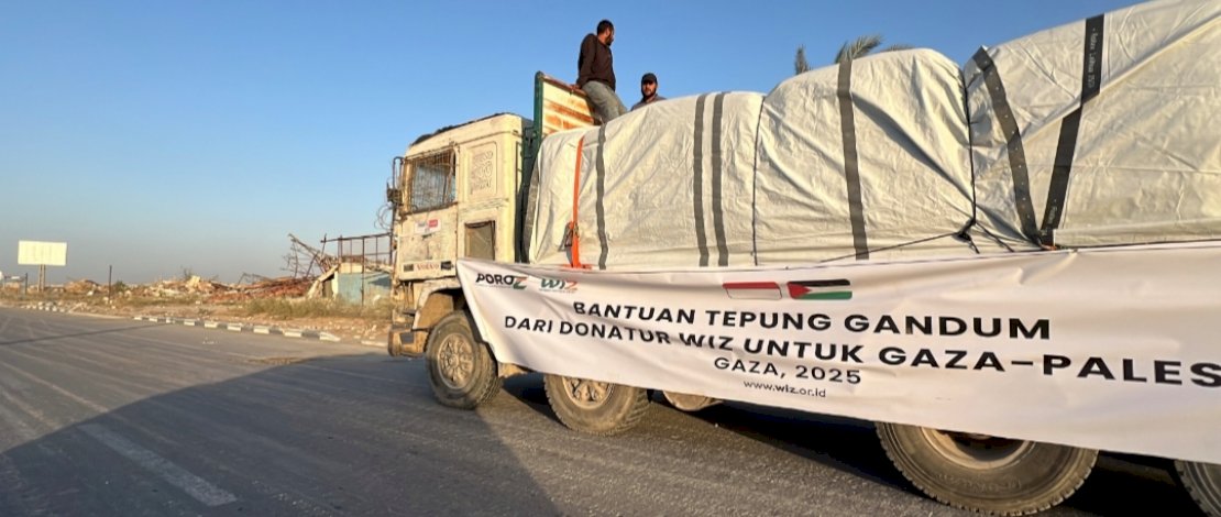Sebuah truk bermuatan tepung gandum bantuan hasil kolaborasi Wahdah Inspirasi Zakat (WIZ), KITA Palestina, dan POROZ akhirnya berhasil melewati perbatasan Rafah dari arah Mesir dan tiba di Gaza, Jumat, 22 November 2025.