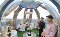 Hyatt Place Makassar Hadirkan Konsep Bersantap Kubah Transparan dengan Paket Sunset Picnic dan Fine Dining