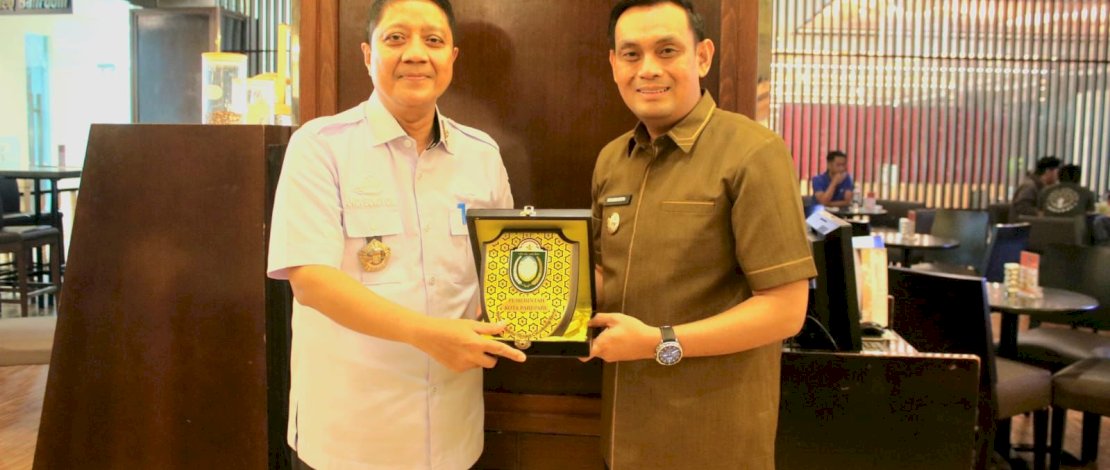 Wakil Wali Kota Parepare, Hermanto, menemui Kepala Dinas Sosial Kota Makassar, Andi Bukti Djufrie, Rabu, 26 November 2025.