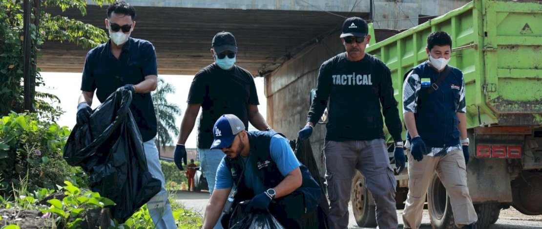 Huabao Indonesia Gelar Cleanup Action, Kampanyekan Hidup Sehat dan Bersih di Area Desa Ambunu