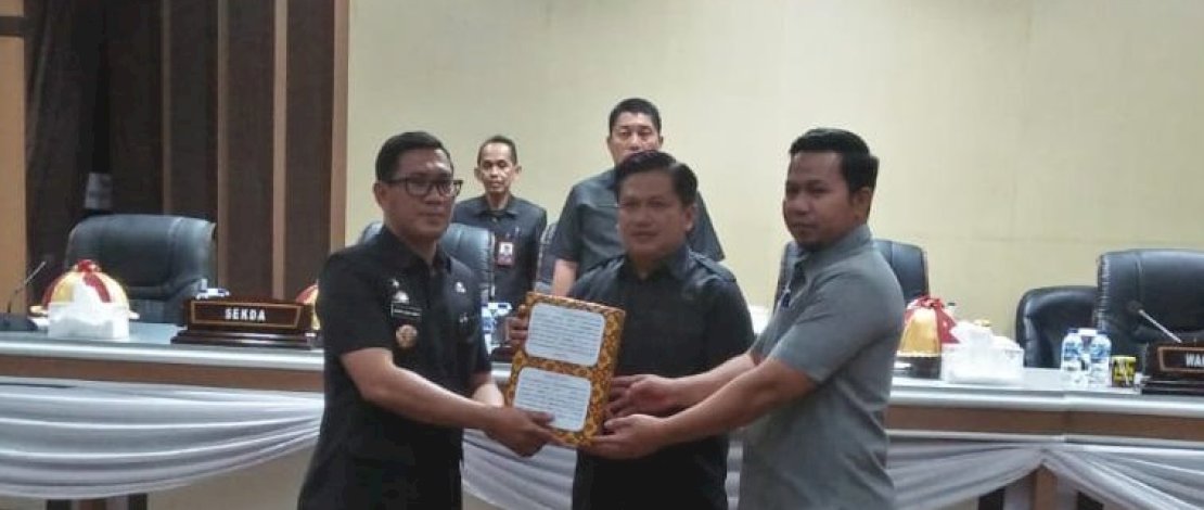 Pemkot Parepare Serahkan Dokumen KUA-PPAS Perubahan APBD 2025 ke DPRD