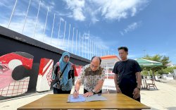 Kuliner Ikonik Makassar Diperkuat, Pemkot Percantik Gerobak Pisang Epe di Losari untuk 80 UMKM 