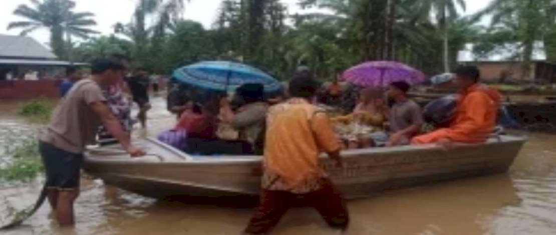 Korban banjir di Pulau Sumatera terus bertambah. BNPB merilis, 774 meninggal, dan 551 hilang.
