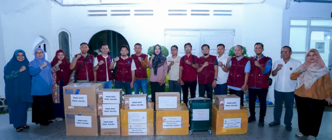 Gubernur Sulawesi Selatan, Andi Sudirman Sulaiman resmi melepas Tim Pemprov Sulsel yang akan bertugas membantu penanganan tanggap bencana di tiga provinsi terdampak banjir dan longsor, yakni Aceh, Sumatera Utara (Sumut) dan Sumatera Barat (Sumbar).
