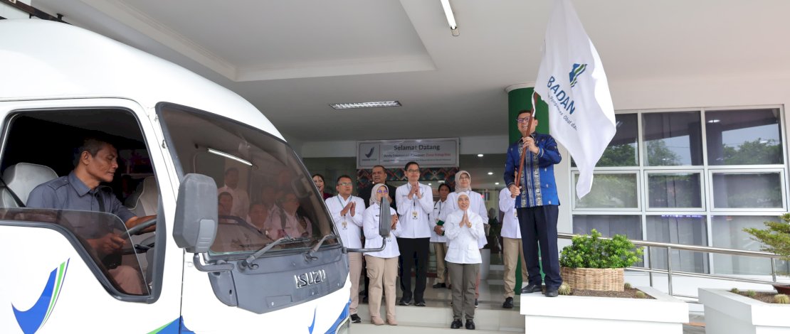 Taruna Ikrar Pimpin Penandatanganan Prasasti Komitmen MBG pada REN BPOM 2025 di Semarang