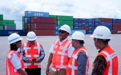 Kunjungi MNP, Kemenko Perekonomian Apresiasi Transformasi Operasional Pelindo di KTI