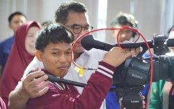Dipandu Langsung Dirut LPP TVRI, Siswa Sekolah Rakyat di Makassar Antusias Belajar Memproduksi Film