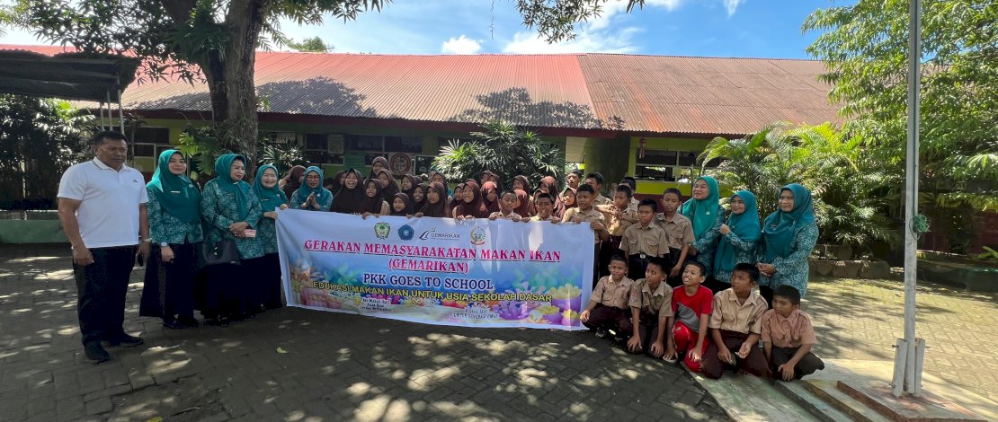 TP PKK Provinsi Sulsel bersama Dinas Kelautan dan Perikanan Provinsi Sulsel, dan TP PKK Kabupaten Gowa melakukan kunjungan edukatif ke SDN Bonto Pajja, Kecamatan Barombong, Kabupaten Gowa, Sabtu, 6 Desember 2025.