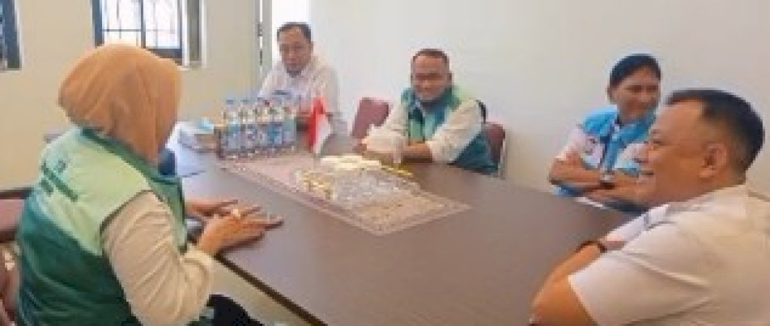 Dinas Kearsipan Makassar Serahkan Salinan Otentik Arsip Terjaga ke ANRI