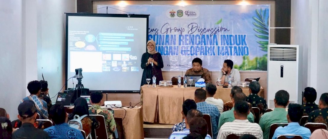 Focus Group Discussion (FGD) dalam rangka penyusunan Rencana Induk Geopark (RIG) Matano sebagai salah satu dokumen wajib dalam proses pengusulan Geopark Matano menjadi Geopark Nasional, yang digelar di Aula Wisma Golden House, Malili, Kamis, 20 November 2025.