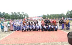 Bupati Luwu Timur Serahkan SK 624 PPPK Paruh Waktu