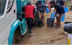 Bantu Korban Terdampak Banjir Aceh Tamiang, Gubernur Sulsel Kirim Bantuan Tiga Truk Air Bersih Siap Minum