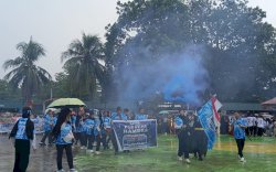 Diguyur Hujan, Semangat Siswa UPT SMA Negeri 3 Takalar Tidak Pudar Pada Pembukaan Porseni Periode 2025-2026