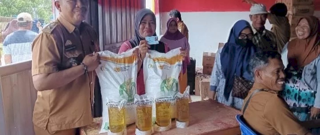 594 Keluarga di Bontomanai Terima Bantuan Pangan, Kades Tegaskan Larangan Diperjualbelikan