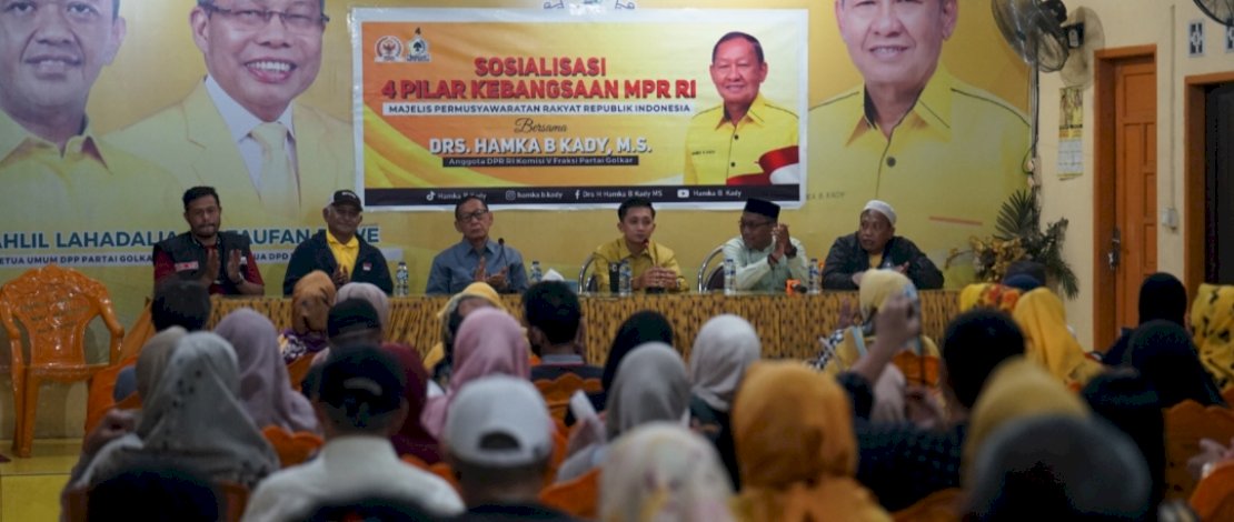 Anggota DPR RI, Hamka B Kady, menyasar komunitas di Kota Makassar untuk sosialisasi empat pilar kebangsaan. Sosialisasi dilaksanakan Jumat, 12 Desember 2025.