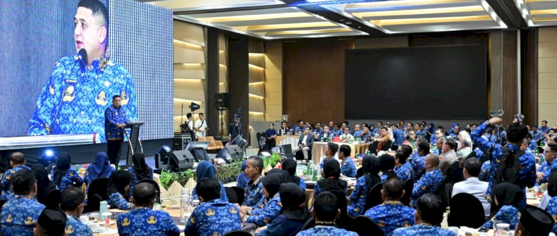 Menutup tahun 2025, Pemerintah Kota Makassar menggelar Refleksi Akhir Tahun sebagai ruang evaluasi terbuka atas kinerja pemerintahan selama kurang lebih 11 bulan terakhir. 