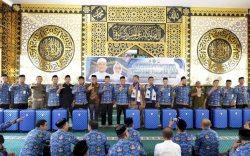 Bupati Luwu Timur Lepas 20 ASN dan Kades Laksanakan Ibadah Umroh, Konsisten Salat Berjamaah di Masjid 