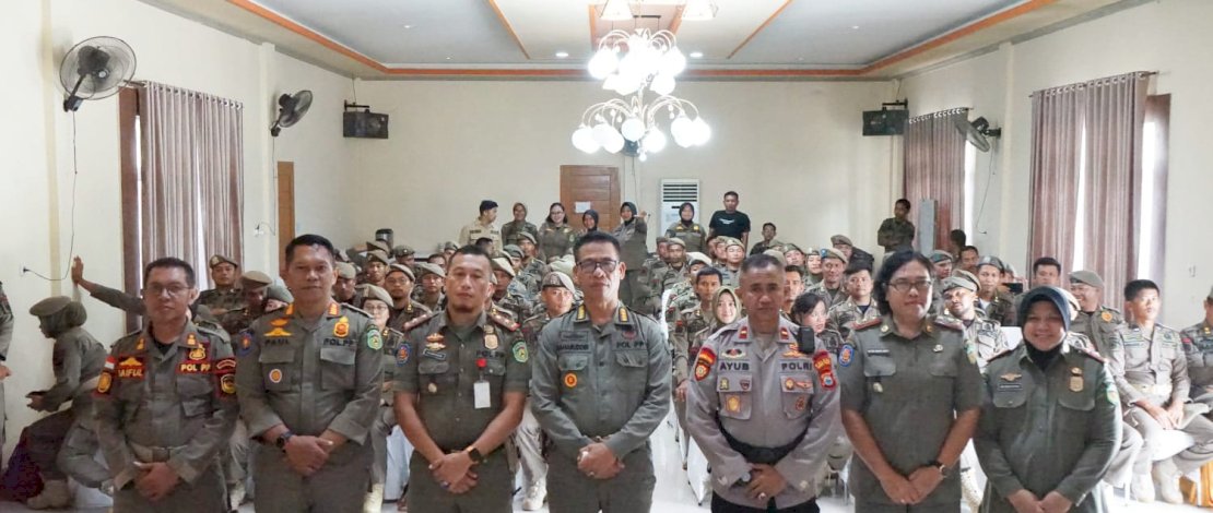 Pendidikan Dasar (Diksar) Satuan Polisi Pamong Praja (Satpol PP) Luwu Timur, Minggu, 14 Desember 2025, yang berlangsung di Hotel Sikumbang, Kecamatan Tomoni.
