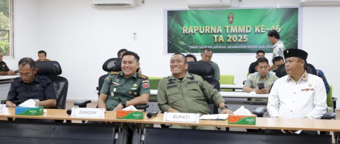 Bupati Luwu Timur, Irwan Bachri Syam, mengikuti Video Conference (Vidcon) Rapat Paripurna (Rapurna) Tentara Manunggal Membangun Desa (TMMD) ke-46 Tahun Anggaran 2025 yang berlangsung di Kantor HRTM PT Vale Indonesia, Sorowako, Kecamatan Nuha, Kamis, 4 Desember 2025.