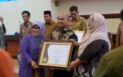 Pemkot Makassar Raih Predikat "Informatif" pada Anugerah Keterbukaan Informasi Publik 2025