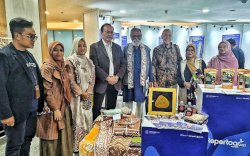 Repertoar Saintek 2025, Menteri Dikti, Sains, dan Teknologi Apresiasi Wastra Sulsel