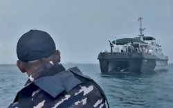 TNI AL Kodaeral VI Gerak Cepat, Unsur Laut Siaga dan Pantau Ketat Insiden Kapal Terbalik di Perairan Pangkep-Sulsel
