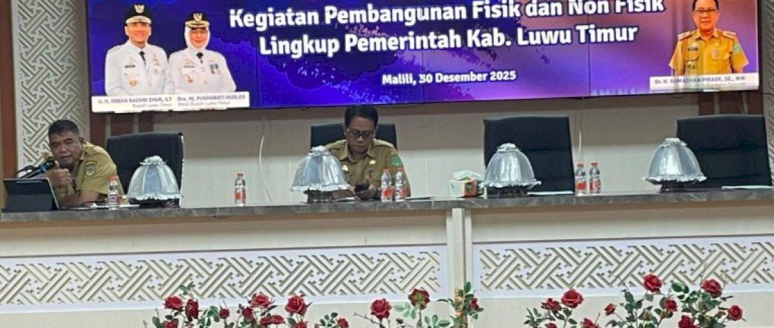 Pemerintah Kabupaten Luwu Timur menggelar Rapat Koordinasi (Rakor) Monitoring dan Evaluasi (Monev) Akhir Tahun 2025 terhadap kegiatan fisik dan non fisik lingkup Pemkab Luwu Timur, di Aula Sasana Praja Kantor Bupati, Selasa, 30 Desember 2025.
