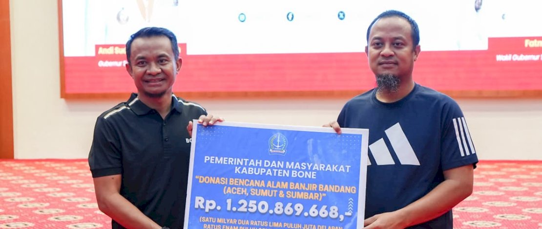 Gubernur Sulawesi Selatan, Andi Sudirman Sulaiman, menerima bantuan donasi kemanusiaan senilai Rp1,2 miliar lebih dari Pemerintah Kabupaten Bone.