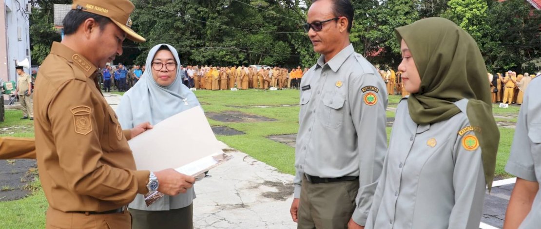 Bupati Andi Abdullah Rahim resmi melepas status kepegawaian 127 Penyuluh Pertanian Luwu Utara yang sebelumnya berada di bawah naungan Pemerintah Daerah Kabupaten Luwu Utara menjadi pegawai pusat di bawah naungan Kementerian Pertanian. 
