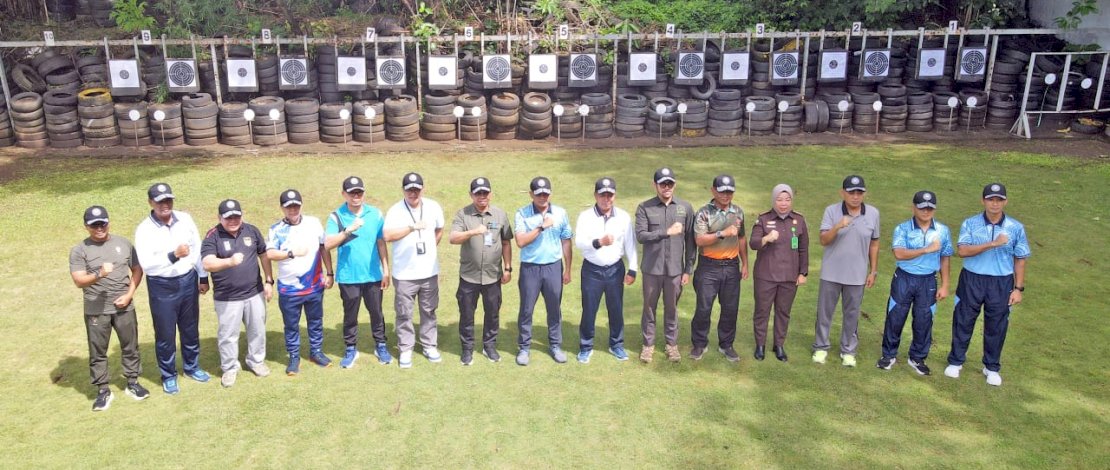 Komando Daerah TNI Angkatan Laut VI (Kodaeral VI) melaksanakan acara Coffee Morning dan Eksekutif Fun Shooting bersama para pejabat Forum Komunikasi Pimpinan Daerah (Forkopimda) Provinsi Sulsel, Selasa, 6 Januari 2026.
