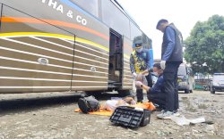 Penumpang Bus Pariwisata Toraja - Makassar Ditemukan Meninggal, Diduga Akibat Penyakit Bawaan