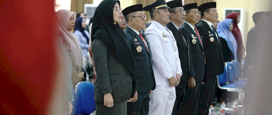 Bupati Jeneponto, Paris Yasir, secara resmi melantik dan mengambil sumpah Pejabat Pimpinan Tinggi Pratama dan Pejabat Administrator di lingkup Pemerintah Kabupaten Jeneponto, Kamis, 15 Januari 2026.