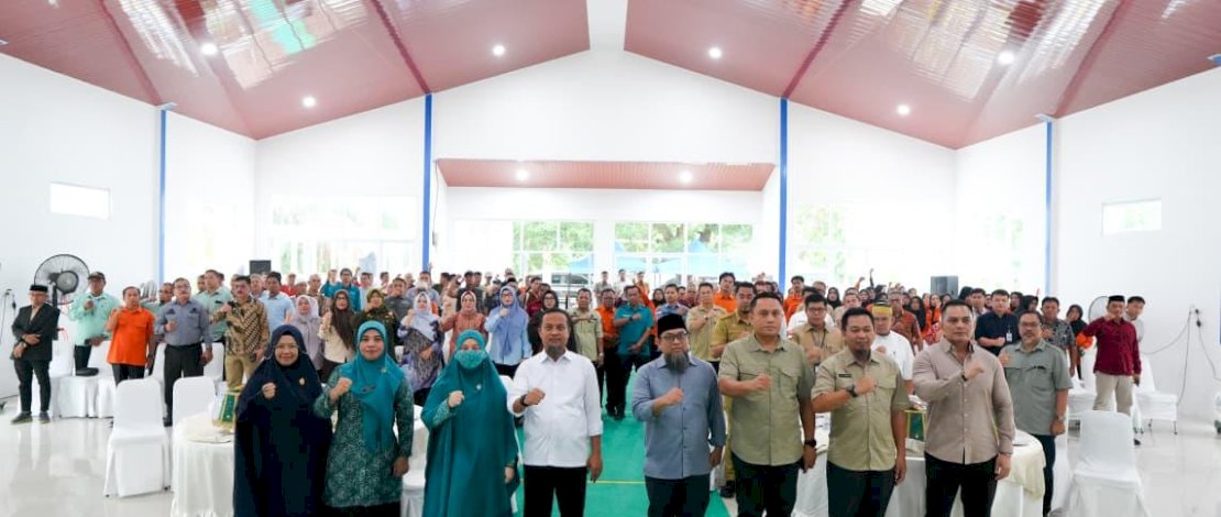 Ketua Tim Penggerak PKK Provinsi Sulawesi Selatan, Naoemi Octarina, hadir mendampingi Gubernur Sulawesi Selatan, Andi Sudirman Sulaiman meresmikan Aula Sipakatau dan ruang kelas baru UPT Sekolah Luar Biasa (SLB) Negeri 2 Makassar, Selasa, 20 Januari 2026. 