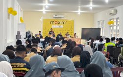 Maxim Gelar Kompetisi Cerdas Cermat Bertajuk English Brain Games Antar SMK se-Kota Makassar
