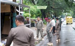 Satpol PP Makassar Tertibkan Lapak PKL di Jalan Datu Museng dan Maipa