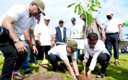 Gubernur Sulsel Implementasikan Gerakan ASRI Lewat Anti Mager dan Korve Bersama Masyarakat 