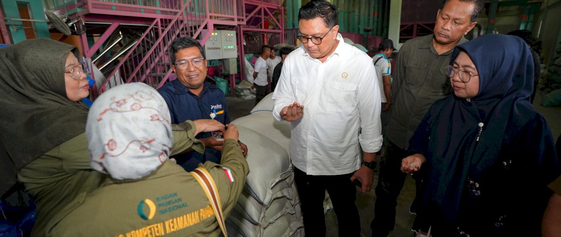 Satuan Tugas (Satgas) Sapu Bersih Pelanggaran Harga dan Mutu Pangan melakukan peninjauan langsung ke gudang beras dan Rumah Pemotongan Hewan (RPH) di Kabupaten Gowa, Selasa, 10 Februari 2026.