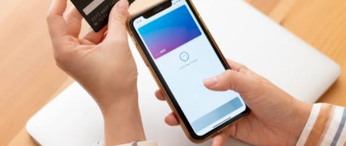 Bupati Jeneponto, Paris Yasir, menerbitkan Surat Edaran tentang Imbauan Implementasi Transaksi Pembayaran Digital bagi Aparatur Sipil Negara, Badan Usaha Milik Daerah, dan Pemerintah Desa Lingkup Pemerintah Kabupaten Jeneponto. 