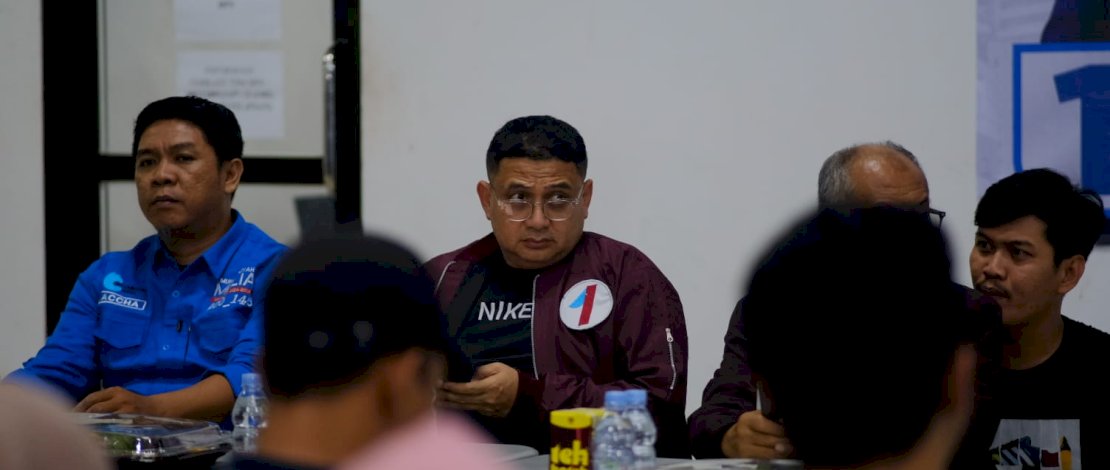 Sekretaris tim Gelombang Biru, Ashar Arief, sangat mendukung langkah yang diambil Wali Kota Makassar, Munafri Arifuddin, dalam menata Kota Makassar, dengan mengembalikan fungsi Fasum Fasos yang digunakan oleh Pedagang Kaki Lima (PKL).