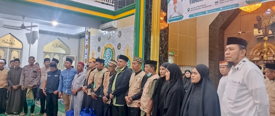 Wali Kota Makassar, Munafri Arifuddin, melaksanakan Safari Ramadan di Masjid Babussalam, Kompleks Bumi Permata Sudiang, Kamis malam, 26 Februari 2026.