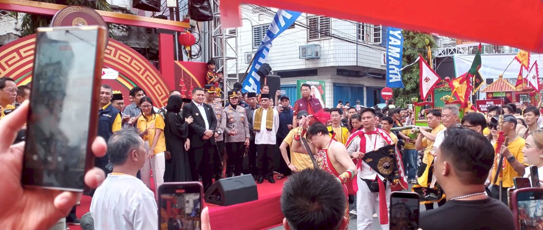 Meriah dan Penuh Warna, Cap Go Meh 2026 Semarakkan Jalan Sulawesi