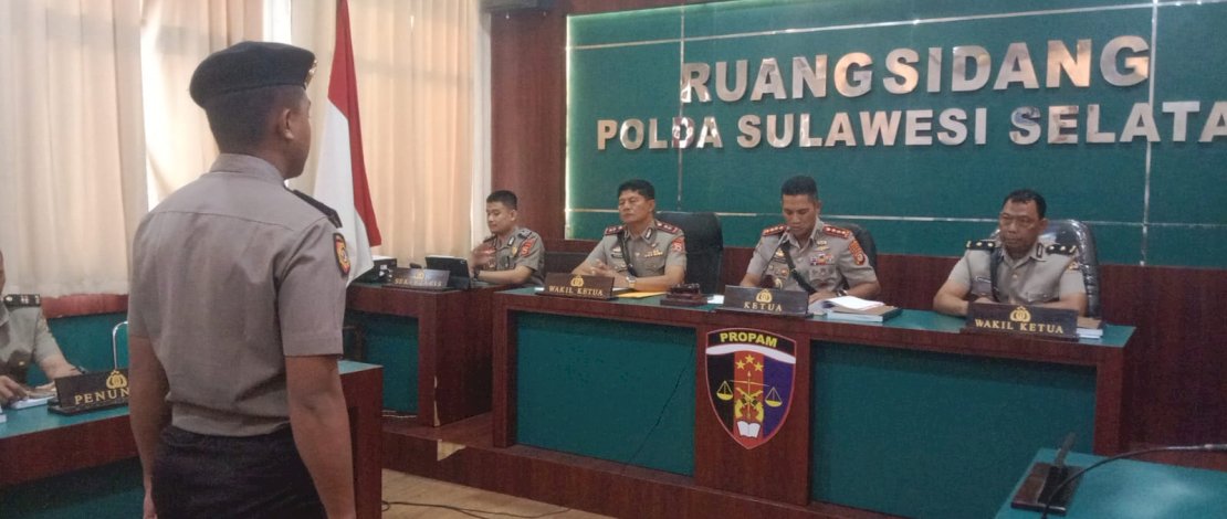 Bidang Profesi dan Pengamanan Kepolisian Daerah Sulawesi Selatan resmi menjatuhkan sanksi Pemberhentian Tidak Dengan Hormat (PTDH) kepada Bripda Pirman setelah terbukti menganiaya juniornya, Bripda Dirja Pratama, hingga meninggal dunia.