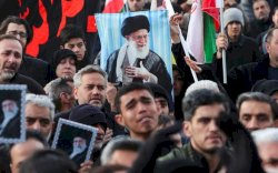 Iran Tunda Pemakaman Ayatollah Ali Khamenei, Jutaan Pelayat Diperkirakan Memadati Teheran