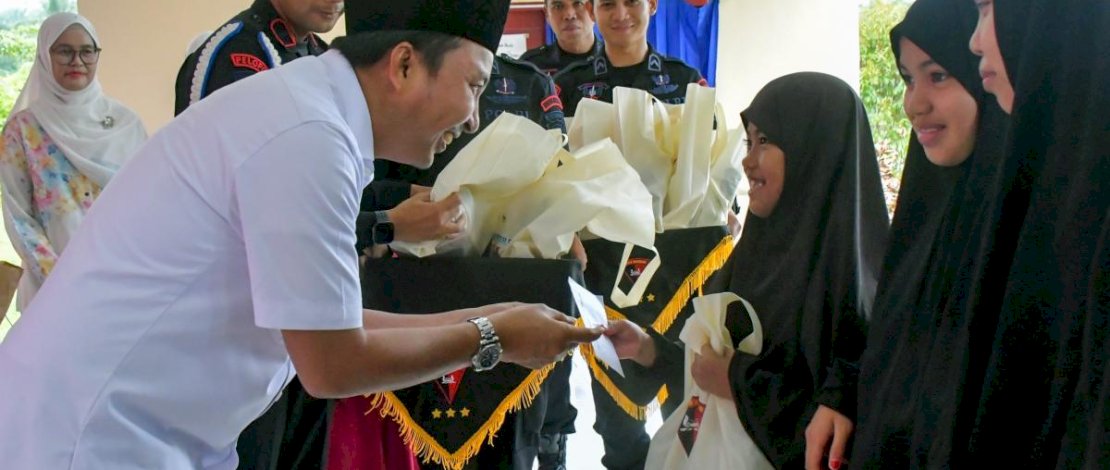 Ramadan Penuh Kepedulian, Bupati Luwu Utara Hadiri Buka Puasa dan Penyerahan Paket Yatim di Brimob