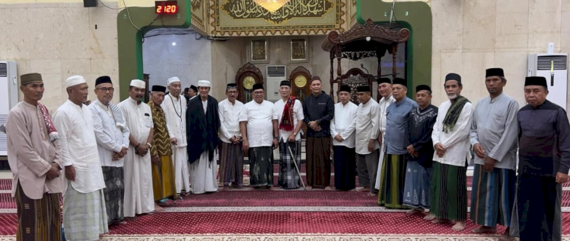 Tarawih Perdana Ramadan, Bupati dan Wabup Takalar Ajak Warga Perkuat Silaturahmi dan Ibadah